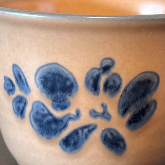 Set of 2 vintage Pfaltzgraff Folk Art Earth-tone and Blue Stoneware Cups / Mugs - Picture 7 of 11